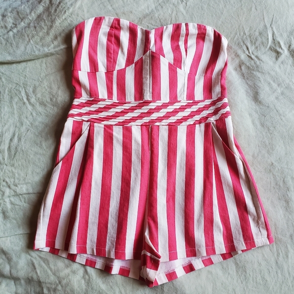 Super Cute Strapless Candy Striper Romper - Picture 1 of 13
